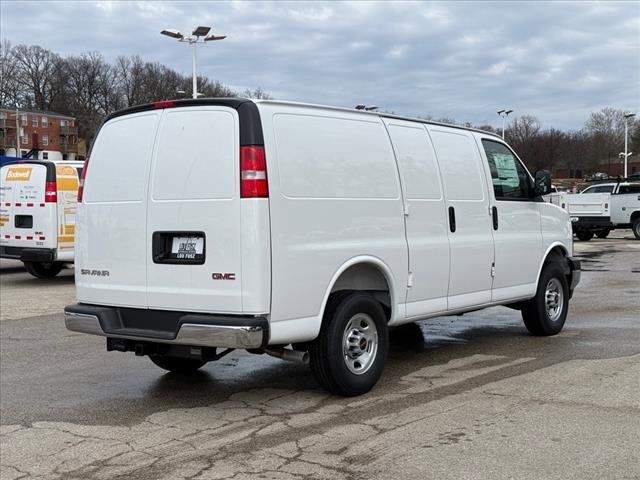 2025 GMC Savana Base