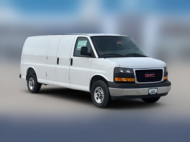 2025 GMC Savana Base