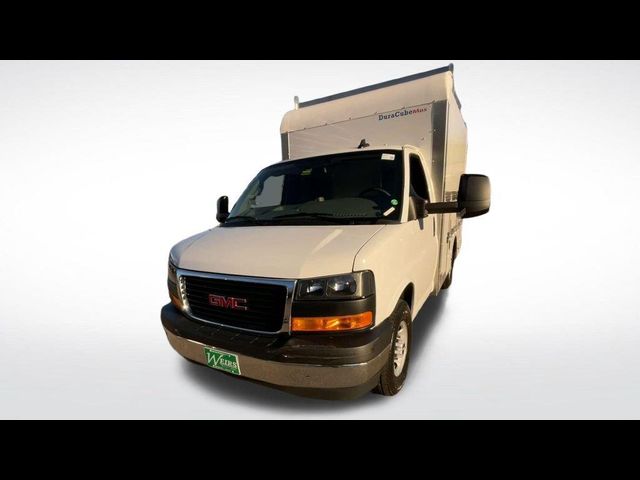 2025 GMC Savana Base