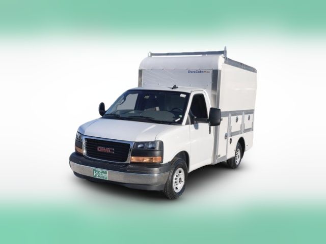 2025 GMC Savana Base