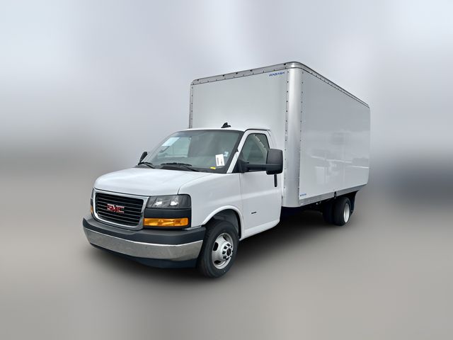 2025 GMC Savana Base