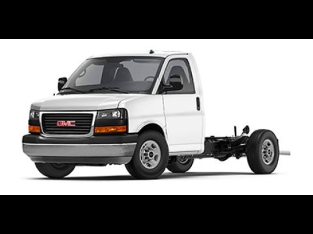 2025 GMC Savana Base