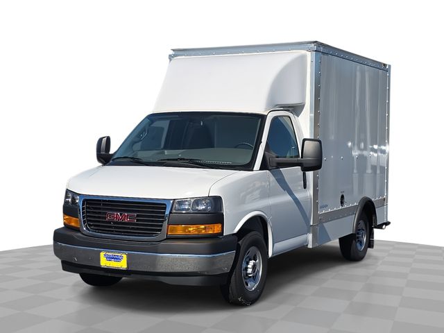 2025 GMC Savana Base