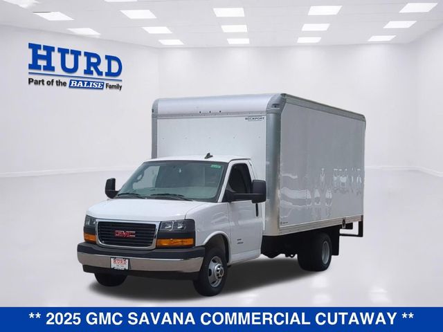 2025 GMC Savana Base