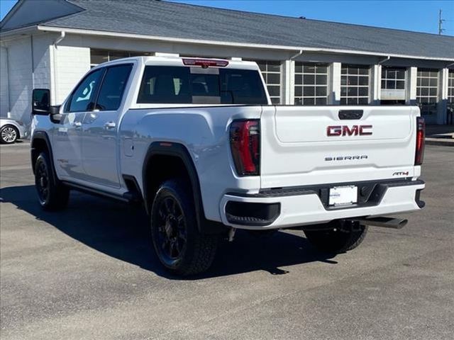 2025 GMC Sierra 2500HD AT4