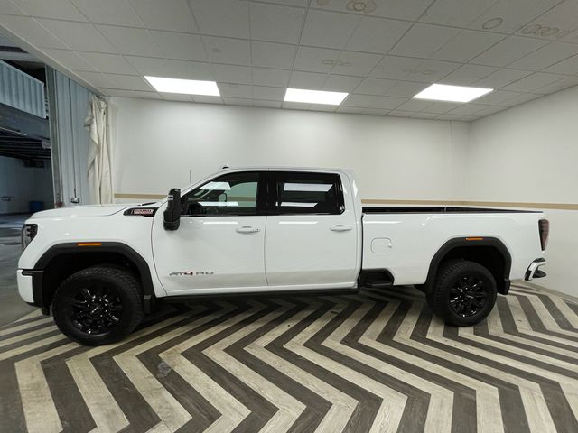 2025 GMC Sierra 3500HD AT4