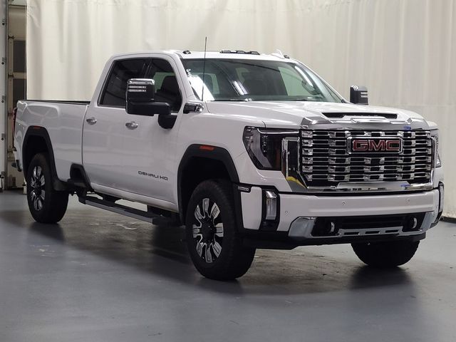 2025 GMC Sierra 2500HD Denali