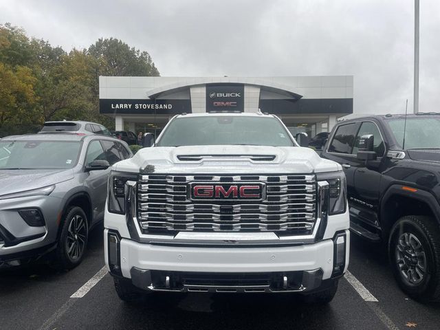 2025 GMC Sierra 2500HD Denali