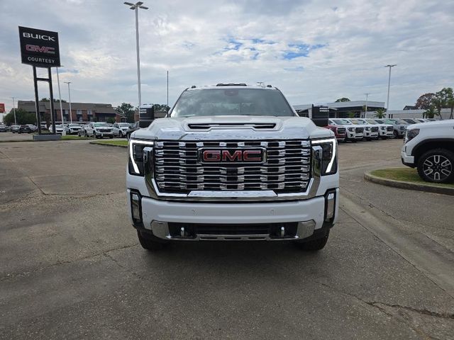 2025 GMC Sierra 2500HD Denali