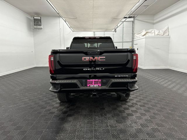 2025 GMC Sierra 2500HD Denali