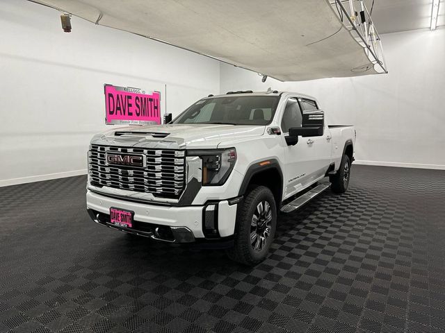 2025 GMC Sierra 2500HD Denali