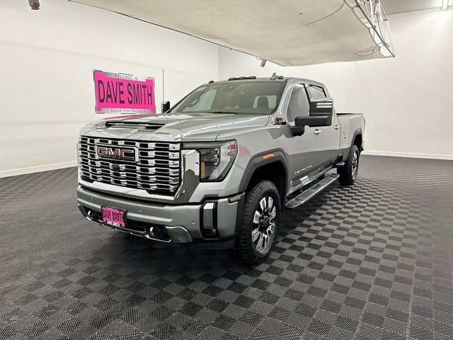 2025 GMC Sierra 2500HD Denali