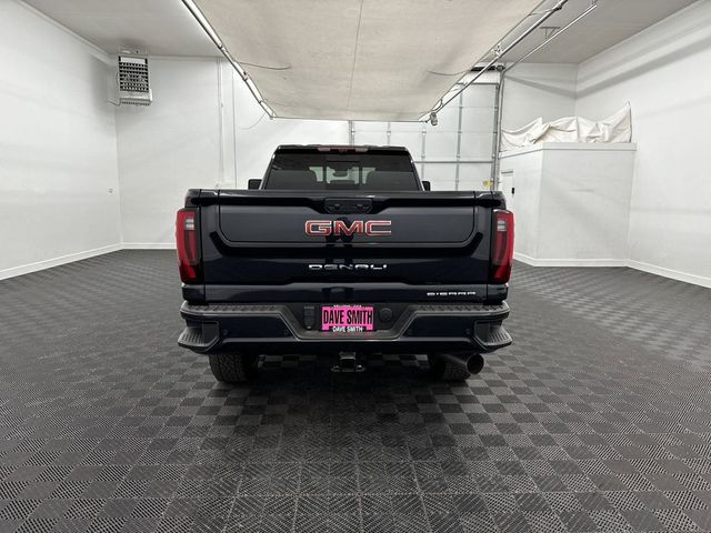 2025 GMC Sierra 2500HD Denali