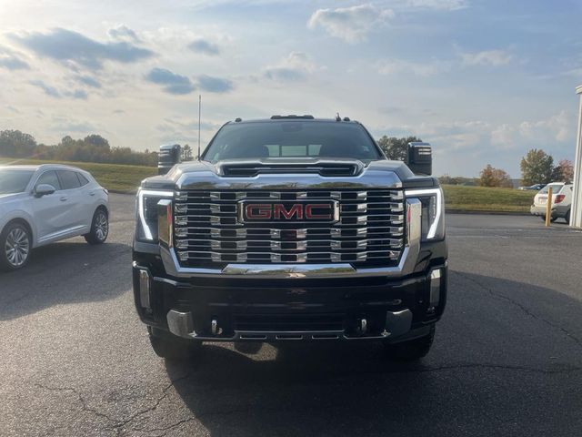 2025 GMC Sierra 2500HD Denali