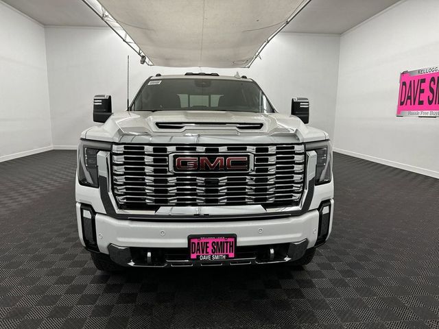 2025 GMC Sierra 3500HD Denali