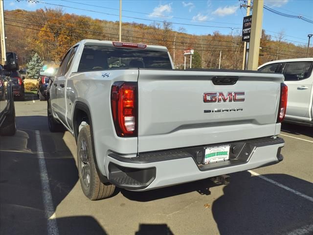 2025 GMC Sierra 1500 Pro