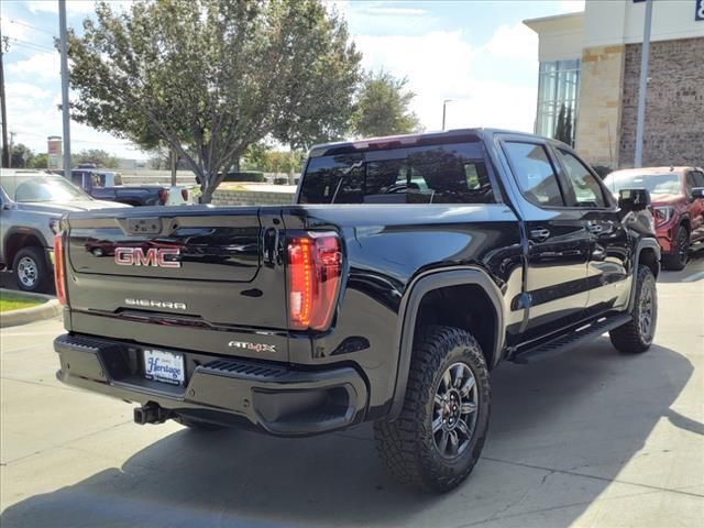 2025 GMC Sierra 1500 AT4X