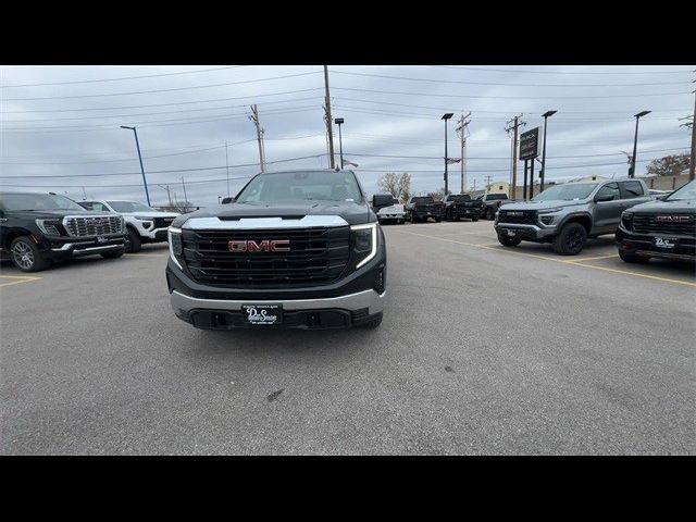 2025 GMC Sierra 1500 Pro