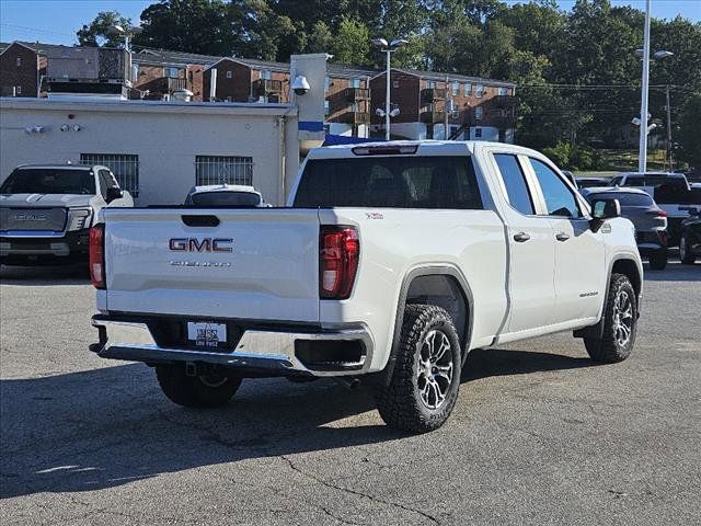 2025 GMC Sierra 1500 Pro