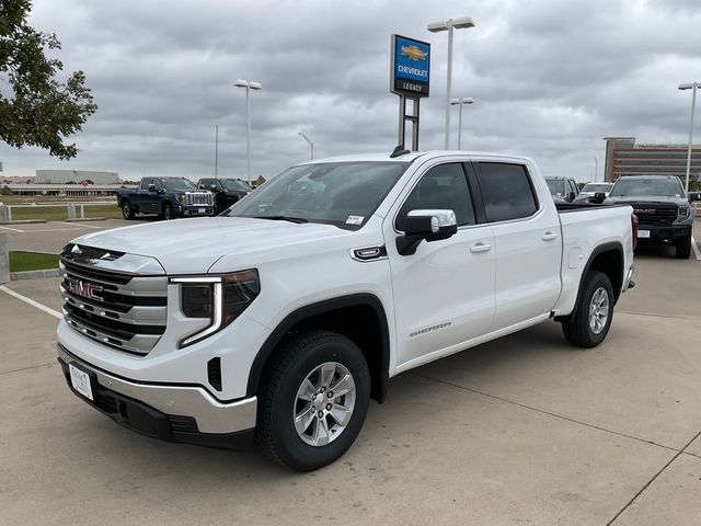 2025 GMC Sierra 1500 SLE