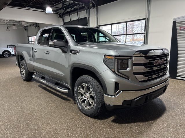 2025 GMC Sierra 1500 SLE