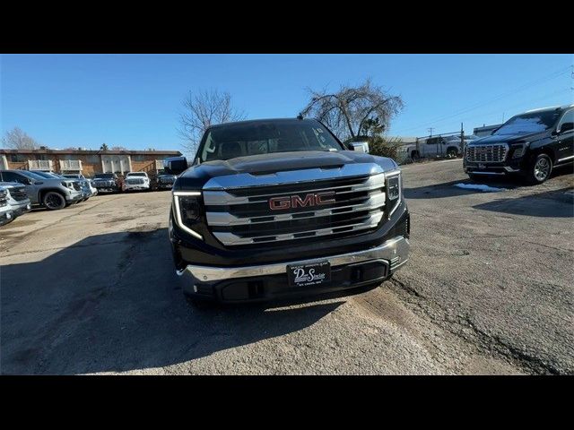 2025 GMC Sierra 1500 SLE