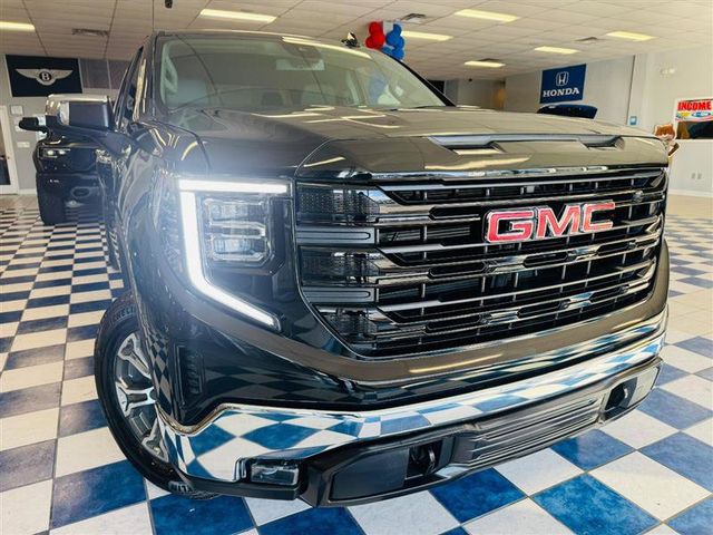 2025 GMC Sierra 1500 SLT