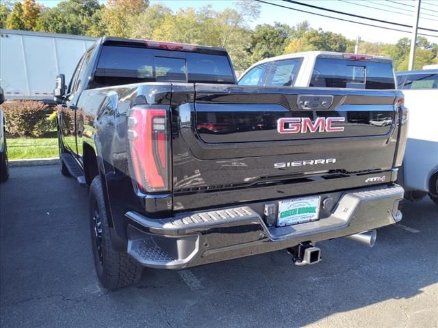 2025 GMC Sierra 2500HD AT4