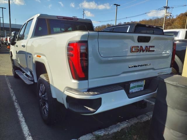 2025 GMC Sierra 2500HD Denali