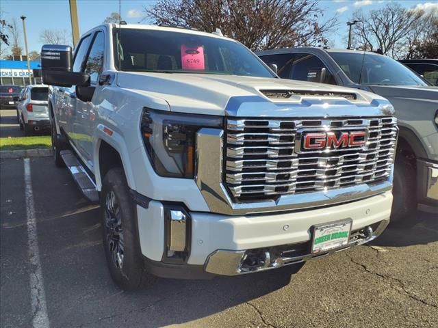 2025 GMC Sierra 2500HD Denali