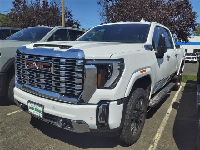 2025 GMC Sierra 2500HD Denali