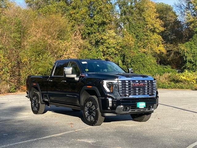 2025 GMC Sierra 2500HD Denali