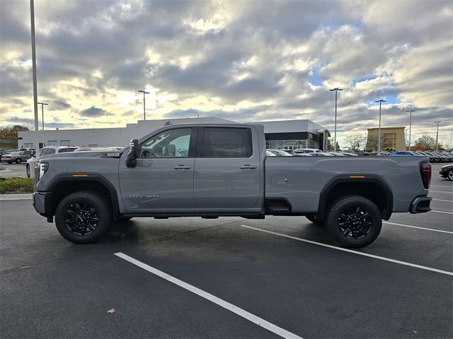 2025 GMC Sierra 2500HD AT4