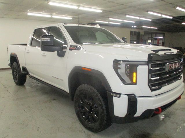 2025 GMC Sierra 2500HD AT4