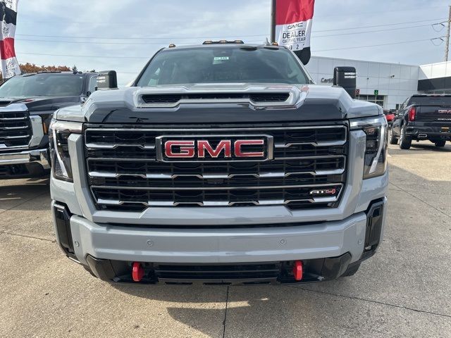 2025 GMC Sierra 2500HD AT4