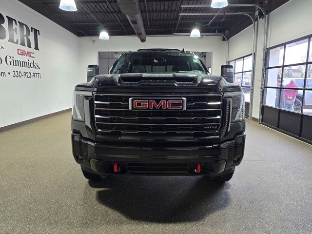 2025 GMC Sierra 2500HD AT4