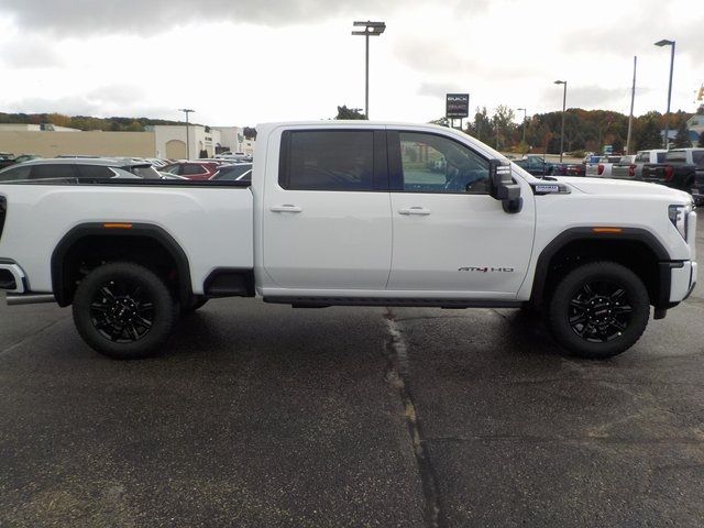 2025 GMC Sierra 2500HD AT4