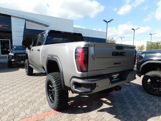 2025 GMC Sierra 2500HD AT4