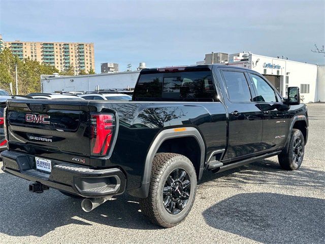 2025 GMC Sierra 2500HD AT4