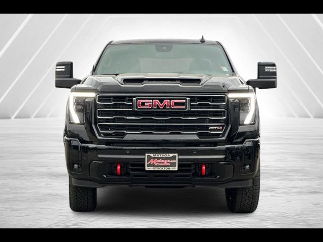 2025 GMC Sierra 2500HD AT4