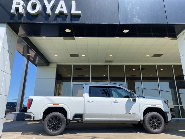 2025 GMC Sierra 2500HD AT4