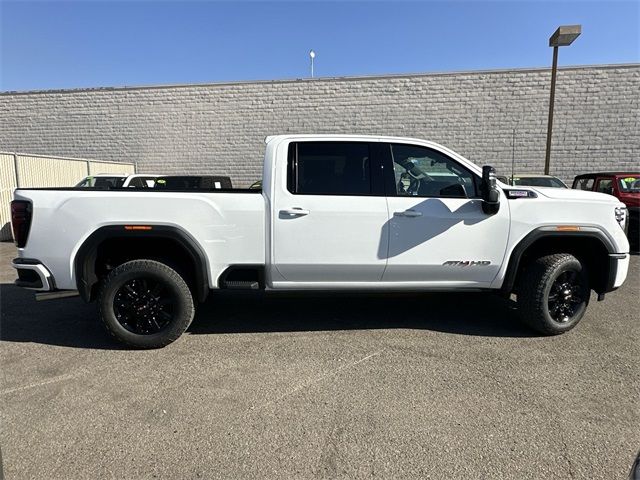 2025 GMC Sierra 2500HD AT4