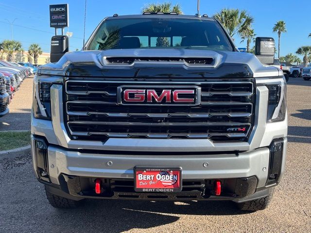 2025 GMC Sierra 2500HD AT4