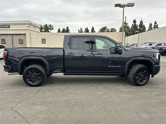 2025 GMC Sierra 2500HD AT4