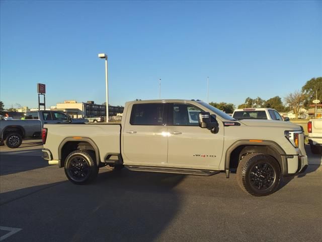 2025 GMC Sierra 2500HD AT4