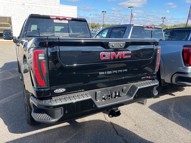 2025 GMC Sierra 2500HD AT4