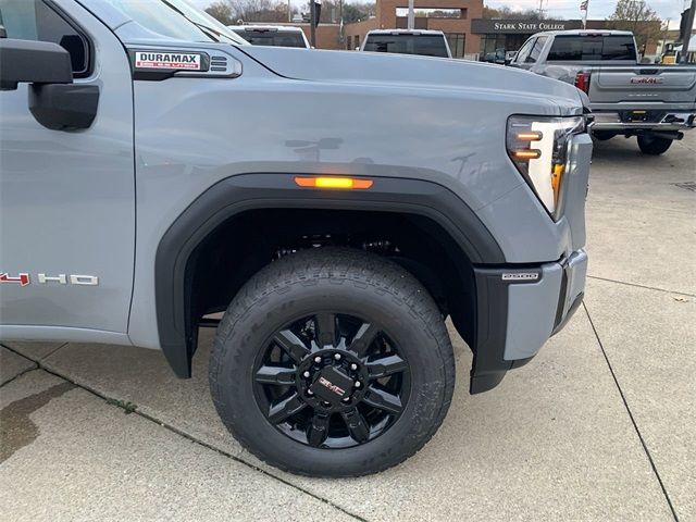 2025 GMC Sierra 2500HD AT4