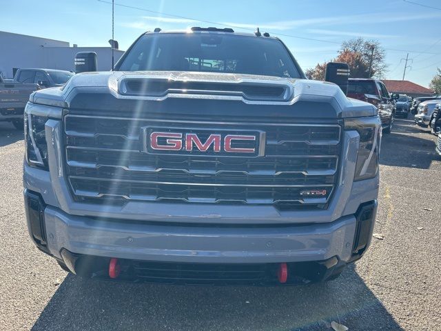 2025 GMC Sierra 2500HD AT4