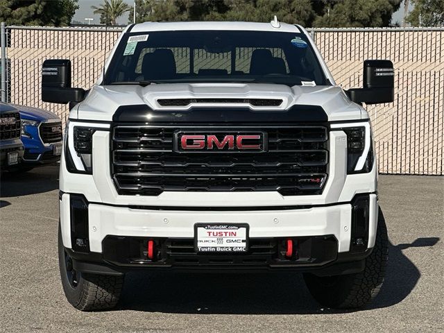 2025 GMC Sierra 2500HD AT4