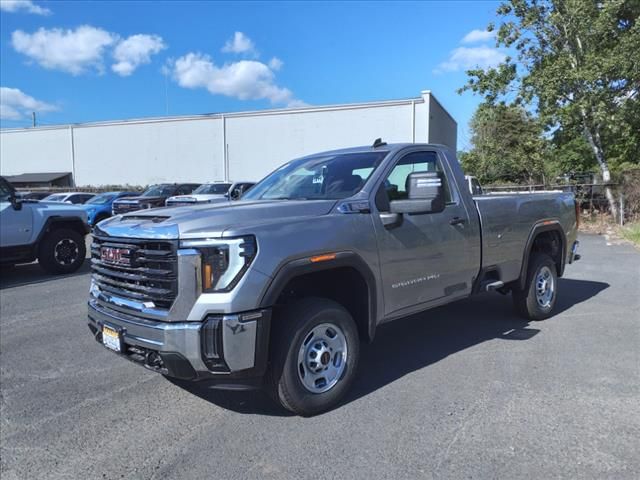 2025 GMC Sierra 2500HD Pro